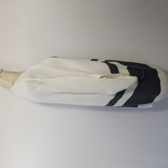 Fresh Produce White Grey Loose Knit Slouchy Front Pockets Cardigan Size XS/S - Picture 5 of 14